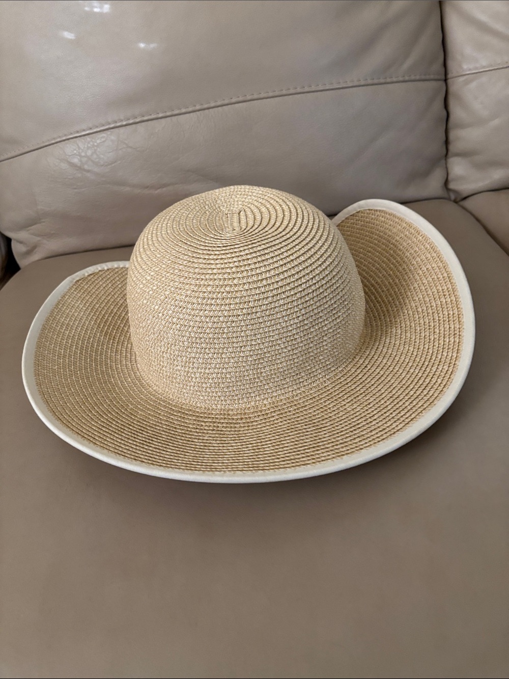 Women's Straw Sun Hat - Natural Beige